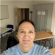 Erfahrener Französischlehrer bietet Online- und Offline-Nachhilfe in Leipzig